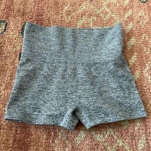 Colsie women’s ribbed XS bike/training shorts